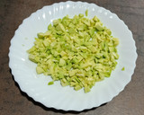 Foto del paso 3 de la receta: Champiñones rellenos de aguacate y langostino
