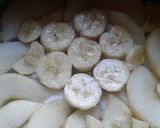 Foto del paso 2 de la receta: Tarta invertida de chocolate, banana y pera