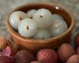 A picture of step 1 of Lichu Lonka Sherbet (Lychee Mirchi Sherbet).