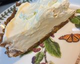 A picture of step 9 of Strawberry Biscoff Cheesecake.