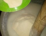 A picture of step 5 of Tuwon shinkafa with white rice.