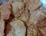 A picture of step 3 of Dahi Papdi Chaat.
