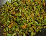 A picture of step 6 of Beans Thoran.