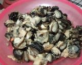 Foto langkah ke 1 dari resep Oseng Keong.