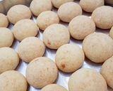Foto langkah ke 6 dari resep Brazillian Cheese Bread.