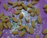 Foto langkah ke 4 dari resep Biji Ketapang Renyah.