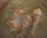 Foto langkah ke 4 dari resep Ayam Goreng Bumbu Kuning.