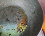 A picture of step 3 of Kadai paneer.
