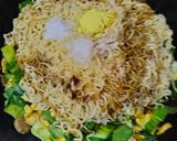 Foto langkah ke 5 dari resep Mie Goreng Rumahan.