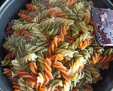 Foto del paso 2 de la receta: Pasta con tomates secos