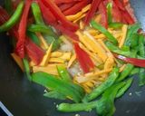 চিলি গার্লিক নুডলস (Chilli garlic noodles recipe in bengali) রেসিপির ধাপ 2 ছবি