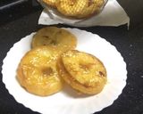 A picture of step 6 of Honey glazed apple rings.