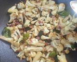 காலிபிளவர் எக் பெப்பர் ஃப்ரை(cauliflower egg pepper fry recipe in tamil) ரெசிபி ஸ்டேப் 4 புகைப்படம்