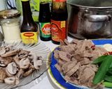 Foto langkah ke 3 dari resep Ayam panggang oseng jamur.