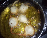A picture of step 6 of Date fritters.