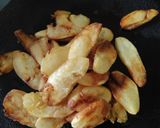 A picture of step 4 of Dahi masaledaar aloo.