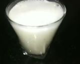 A picture of step 4 of Punjabi lassi.