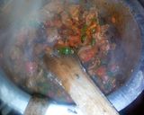 A picture of step 7 of Steamed spinach and wet fried beef.