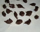 صورة لخطوة 1 من وصفة مادلان بالشانتيي والشوكولا 🧁🍫