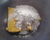 Foto langkah ke 1 dari resep Sagu keju lumer di mulut (pakai tepung tapioka /kanji).