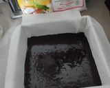 Foto langkah ke 5 dari resep Cake Ketagih (Cake Lukis dengan Cokelat).