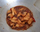 Foto langkah ke 7 dari resep Oseng jambal tahu pedas.