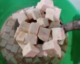 Foto langkah ke 3 dari resep Tahu Kremes Pedas ala Sajiku.