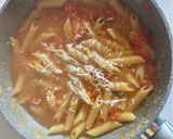 Foto del passaggio 3 della ricetta Penne pomodorini e feta
