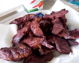 A picture of step 9 of Deep fried potatoes, deep fried beef and salad.