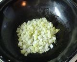 Foto del paso 1 de la receta: Salteado de pollo y verduras con arroz yamaní