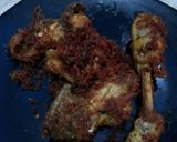 Foto langkah ke 5 dari resep Ayam goreng lengkuas daun jeruk.