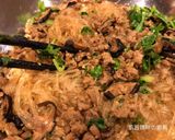 A picture of step 6 of Easy Ants Climbing a Tree (Glass Noodles with Pork and Mushrooms).