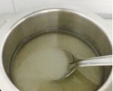 A picture of step 2 of Rava/Semolina Ladoo.