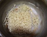 Foto langkah ke 6 dari resep Mie Nasi Goreng Bintang Puyuh.