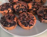 Áfonyás-csokis zabmuffin recept fázis 3 fotója