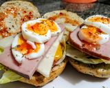 Foto del paso 4 de la receta: Montaditos de jamón🥩 dulce y huevo🥚...!