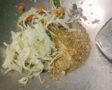 Foto langkah ke 1 dari resep Mie Panjang Umur Telur.