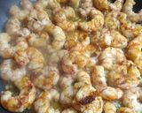 Foto del paso 4 de la receta: Langostinos o gambas al ajillo