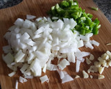 Foto del paso 1 de la receta: Arroz caldoso con bogavante calamar y gambas