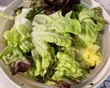 Une image de l'étape 2 de Salade de feuille de chêne à la feta et persil.