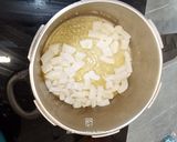 Foto del paso 2 de la receta: Garbanzos con calamares y patatas en olla rápida