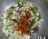 A picture of step 3 of Cucumber and Lettuce Soup.