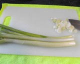 Foto del paso 1 de la receta: Pasta con champiñones con cebolleta-ajetes y nata