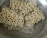 A picture of step 1 of Maggi pakoda.