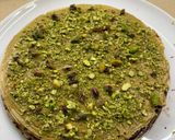 Foto del paso 4 de la receta: Tarta Rápida pistacho, turrón, crema avellanas