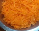 Foto del paso 1 de la receta: Lomo en cheddar a caballo ensalada de zanahoria y manzana verde