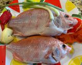 Hình bước làm 1 của món Cá Hồng hấp sen