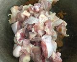รูปขั้นตอนการทำที่ 1 ของ “ไก่ผัดพริกแกงใต้โหรพา”