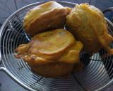 A picture of step 9 of Inside-Out Vadapav.