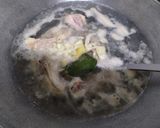 Foto langkah ke 2 dari resep Sup Ayam Jahe.